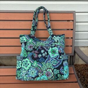 Vera Bradley Blue Rhapsody Large Zippered Tote